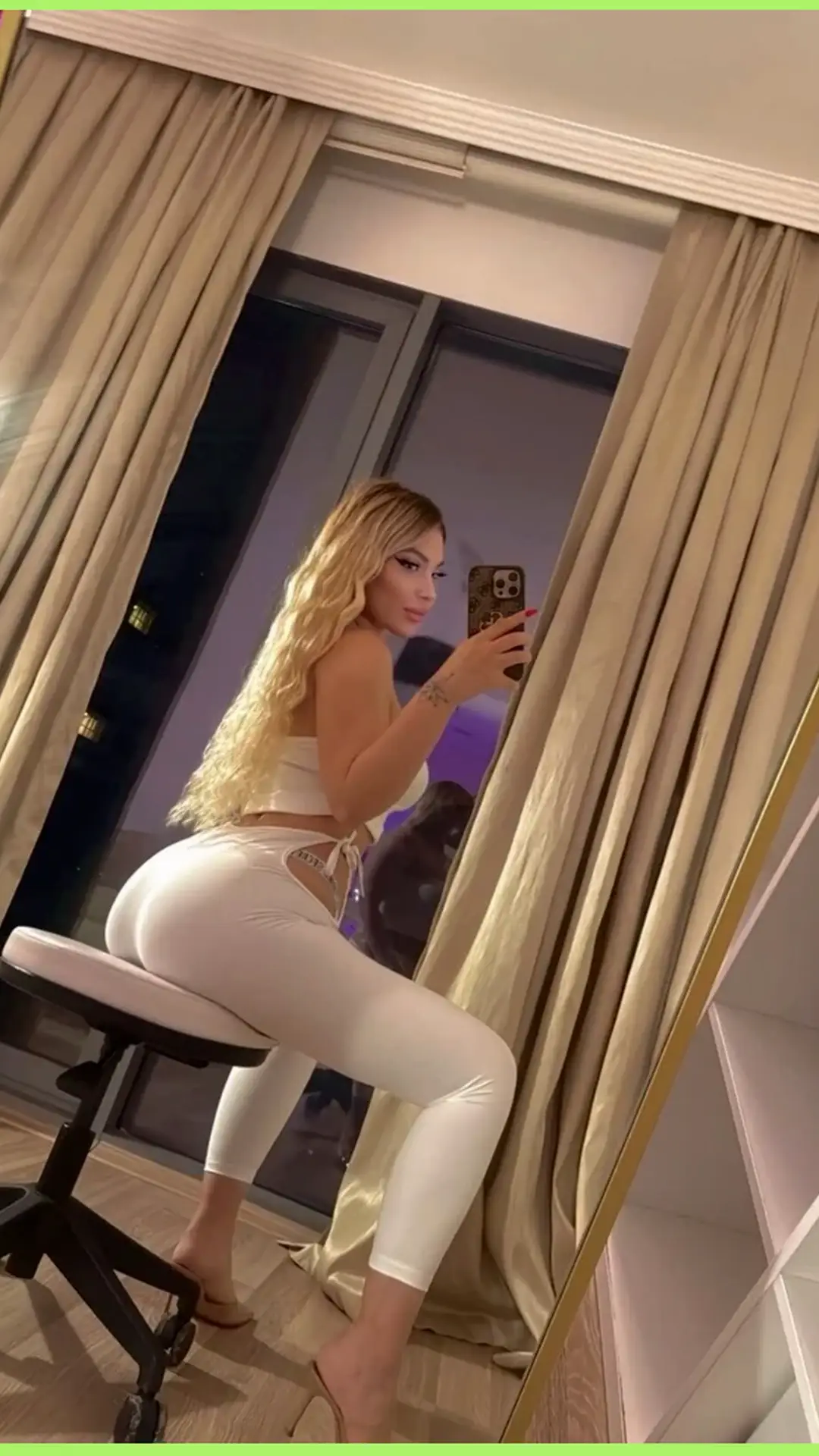 İstanbul escort makalesi için kütüphane görseli 23, 01 portre